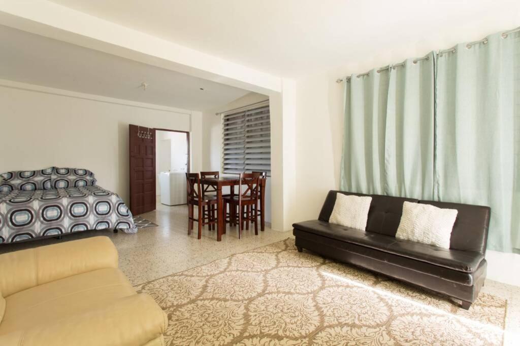 Appartamento Chill Family And Friend Escape With Wrap Around Porch Rio Grande Esterno foto